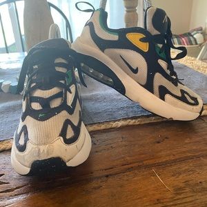 Nike Air Max‎ 200 Sneakers Kids Youth size 2. White at5628-100